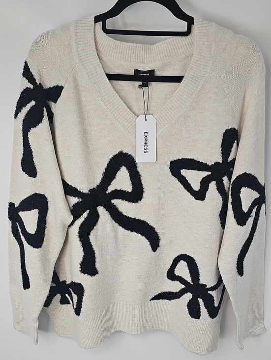 Express Sweaters - Express Cream w Black Glitter Bows Vneck Long Sleeve Sweater Sz:L Dainty